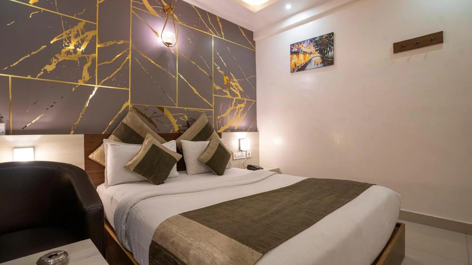 Lodge Aishwarya Suites Mysore