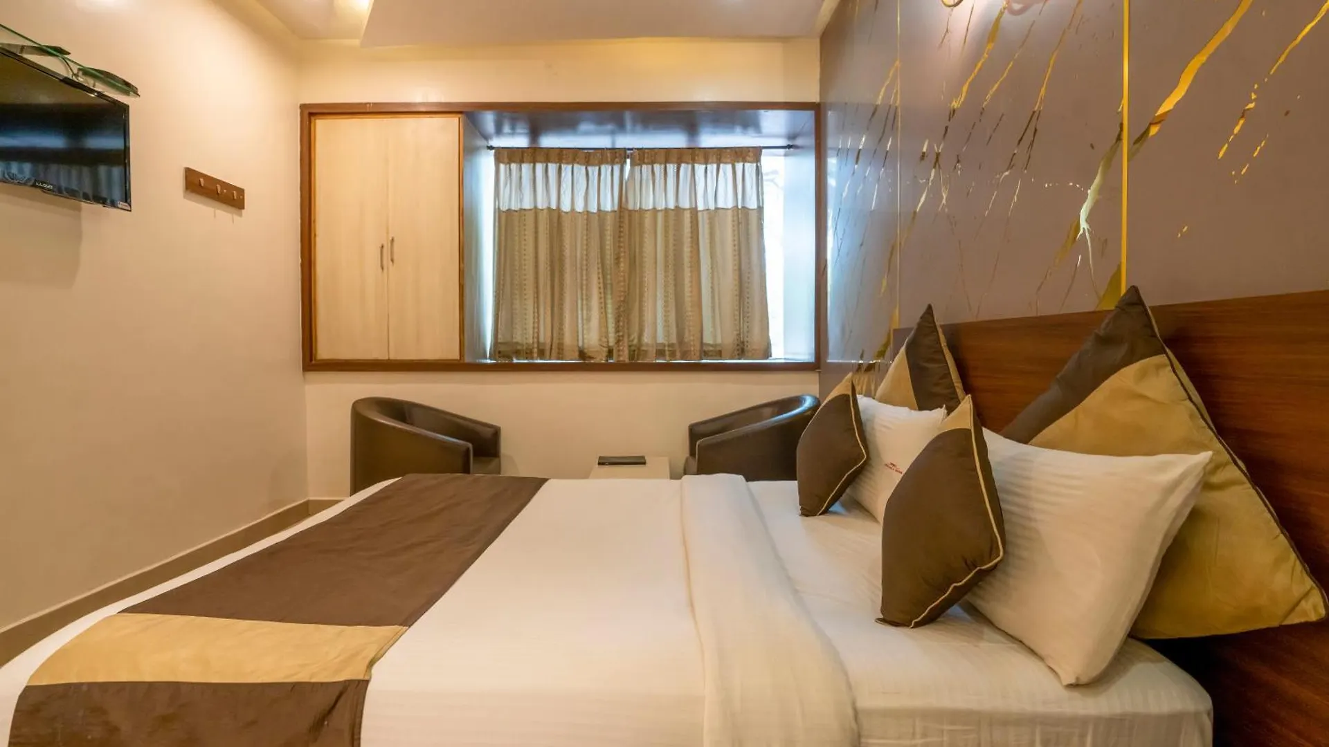 Aishwarya Suites Mysore Indien